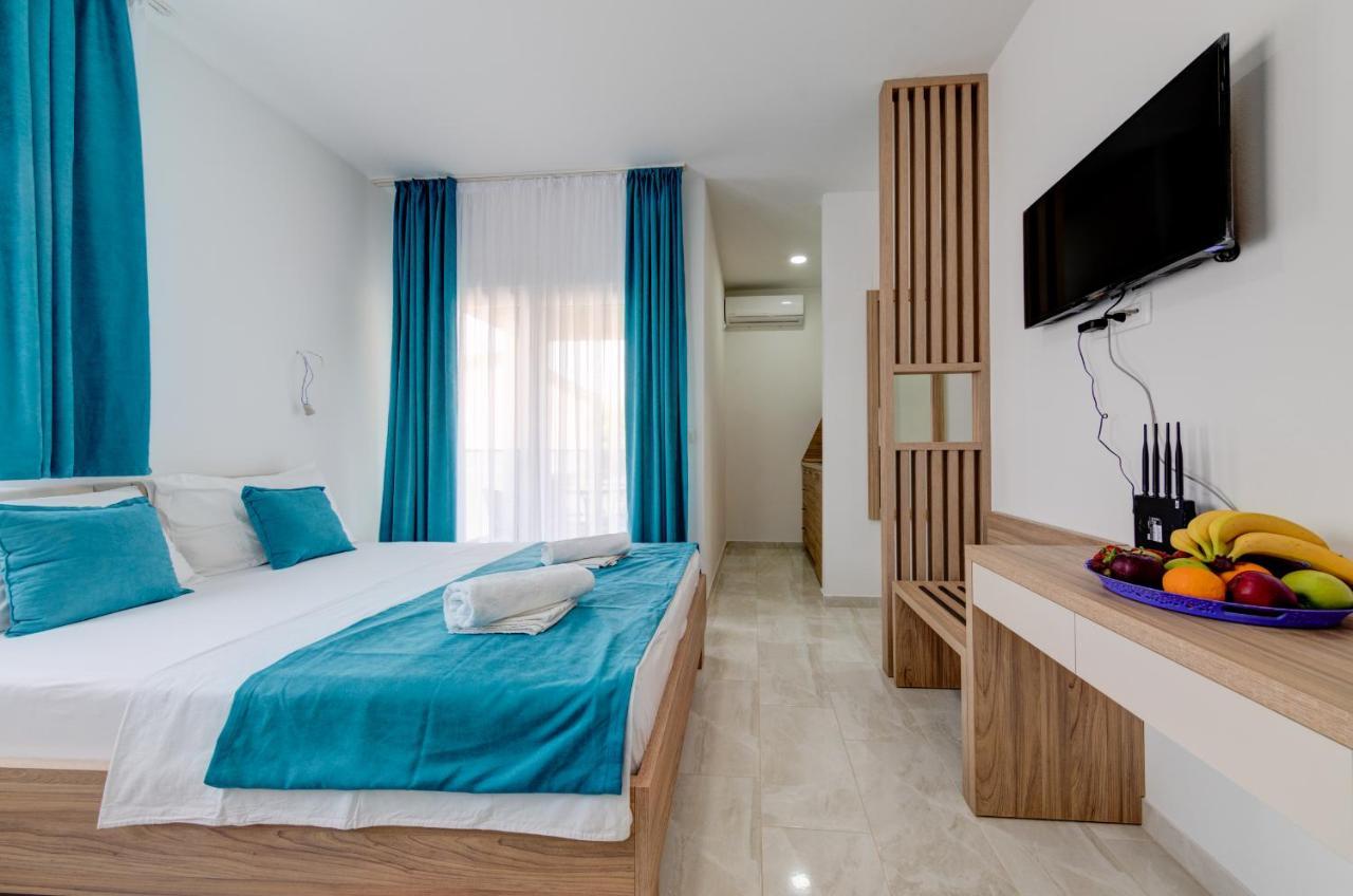 Sunways Apartments Dobra Voda Luaran gambar