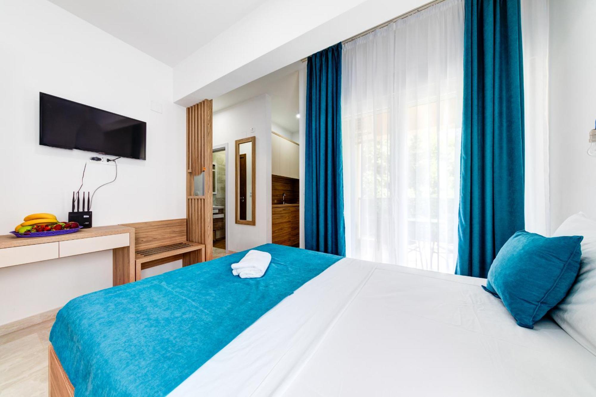 Sunways Apartments Dobra Voda Bilik gambar